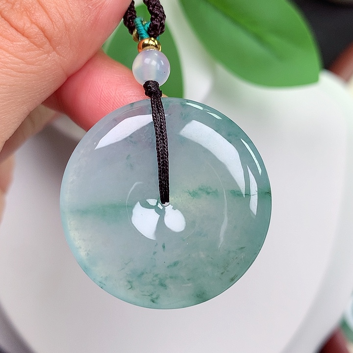 颈饰未镶嵌翡翠平安扣32.9x5.9mm