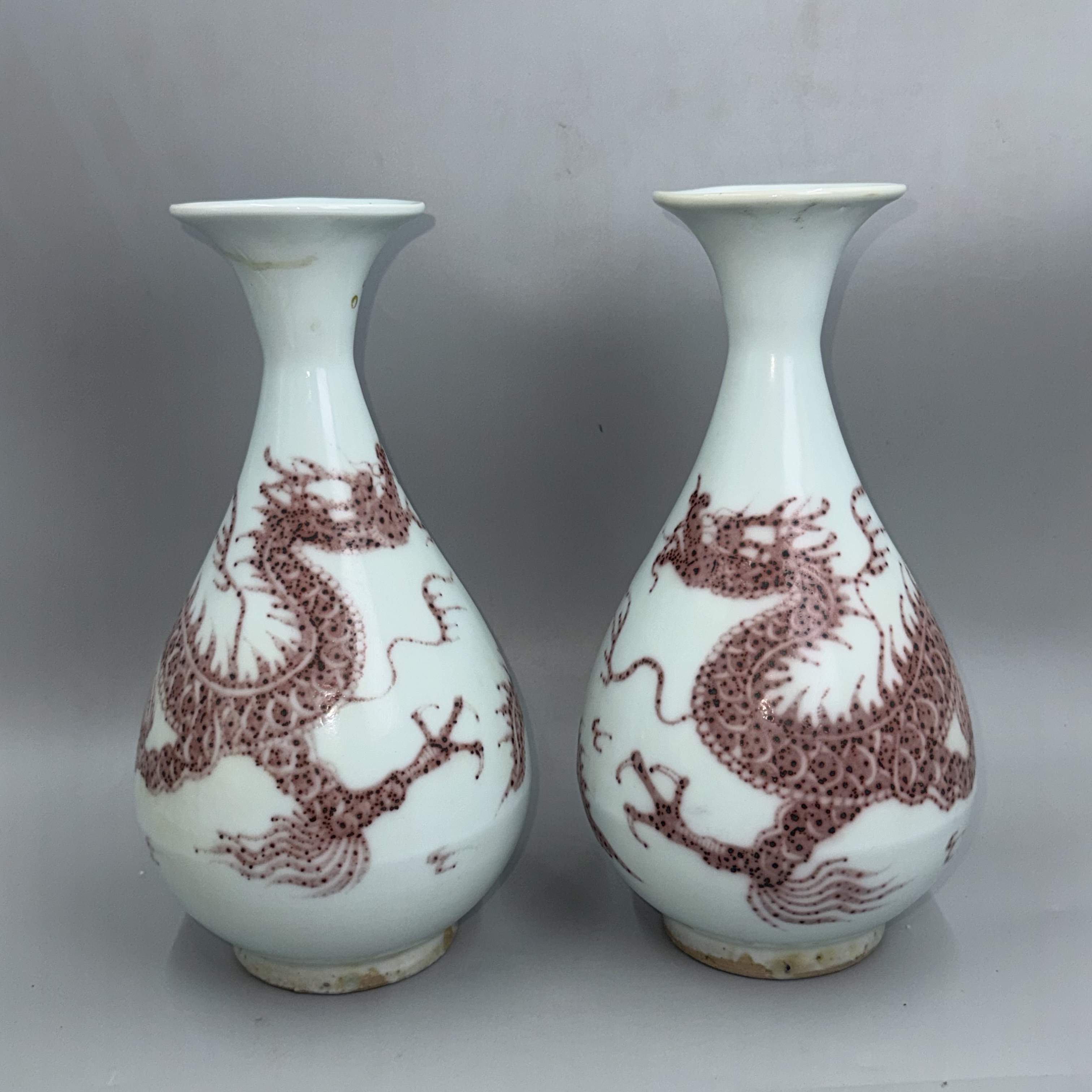釉里红龙纹玉壶春赏瓶一对（看底抖音后台私信）