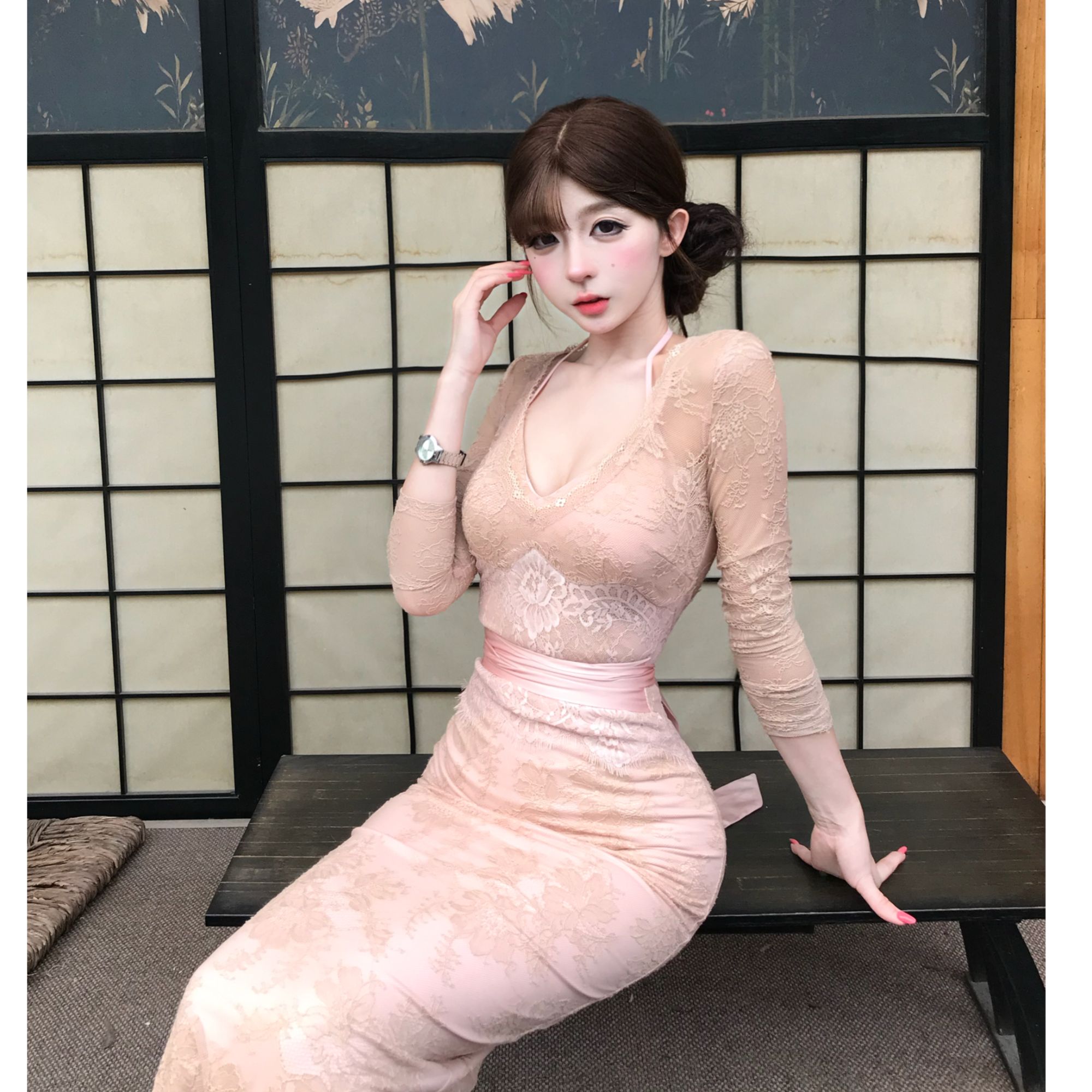 小洋家【旧色瑰梦】秋冬新款修身显瘦V领蕾丝款设计显身材包臀长裙N