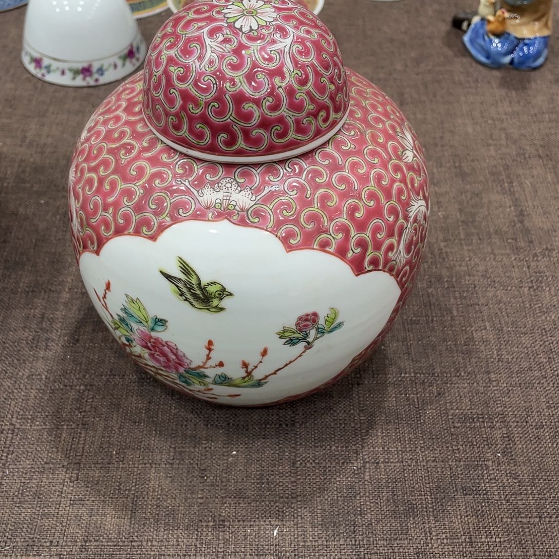 转***菜瓷片景德镇粉彩花鸟宝珠罐