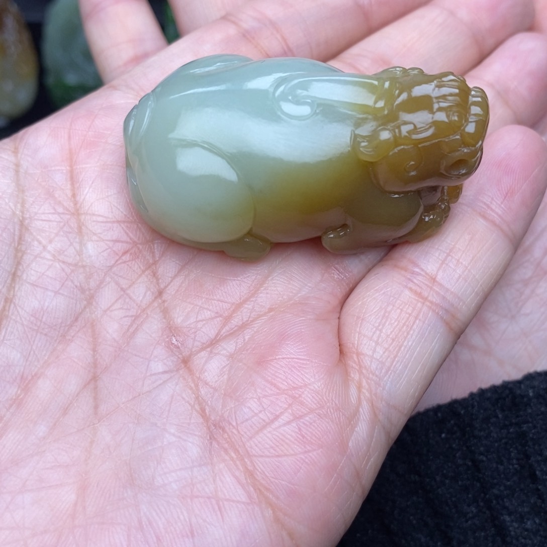 和田玉颈饰未镶嵌我