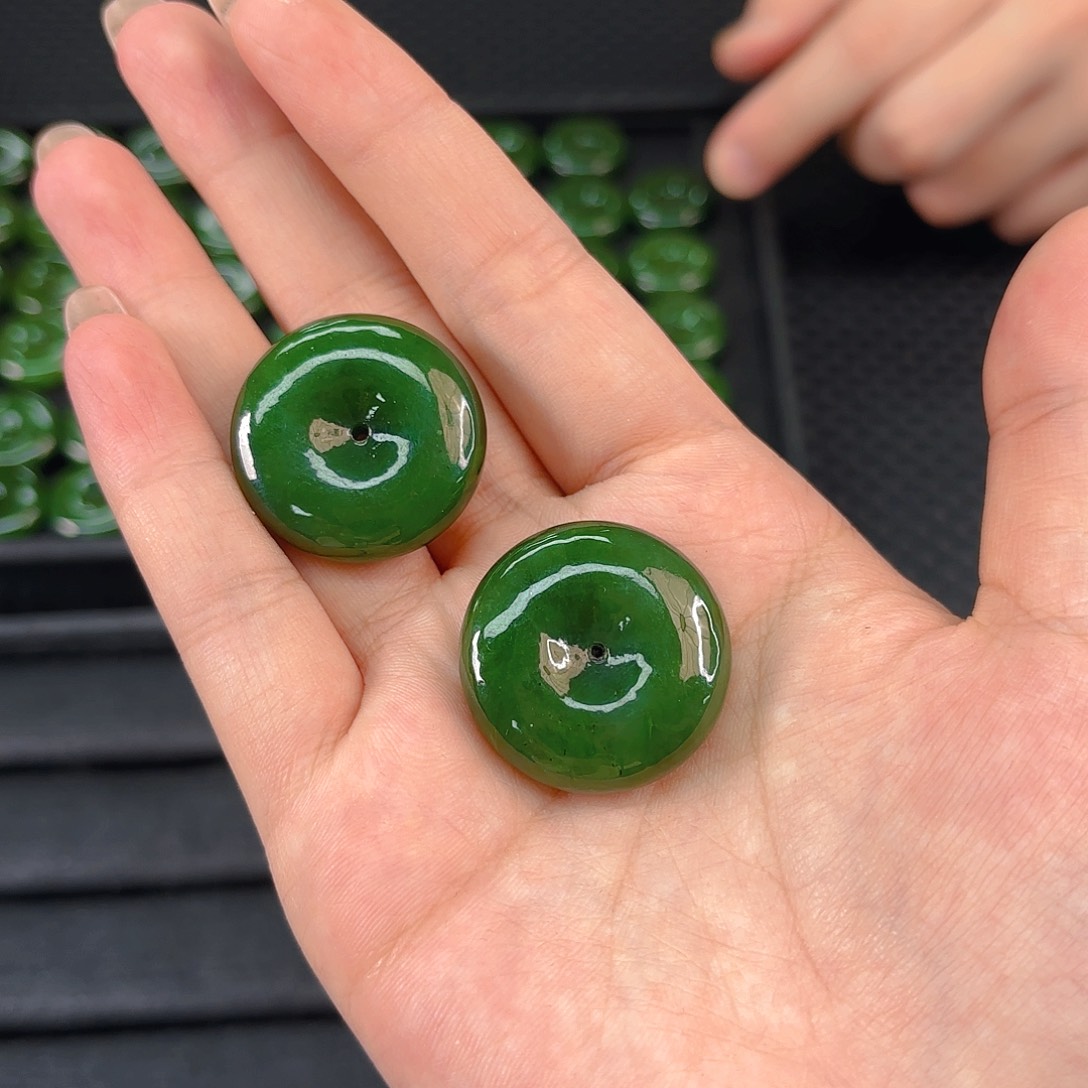 颈饰未镶嵌和田玉碧玉卡28平安扣发其一