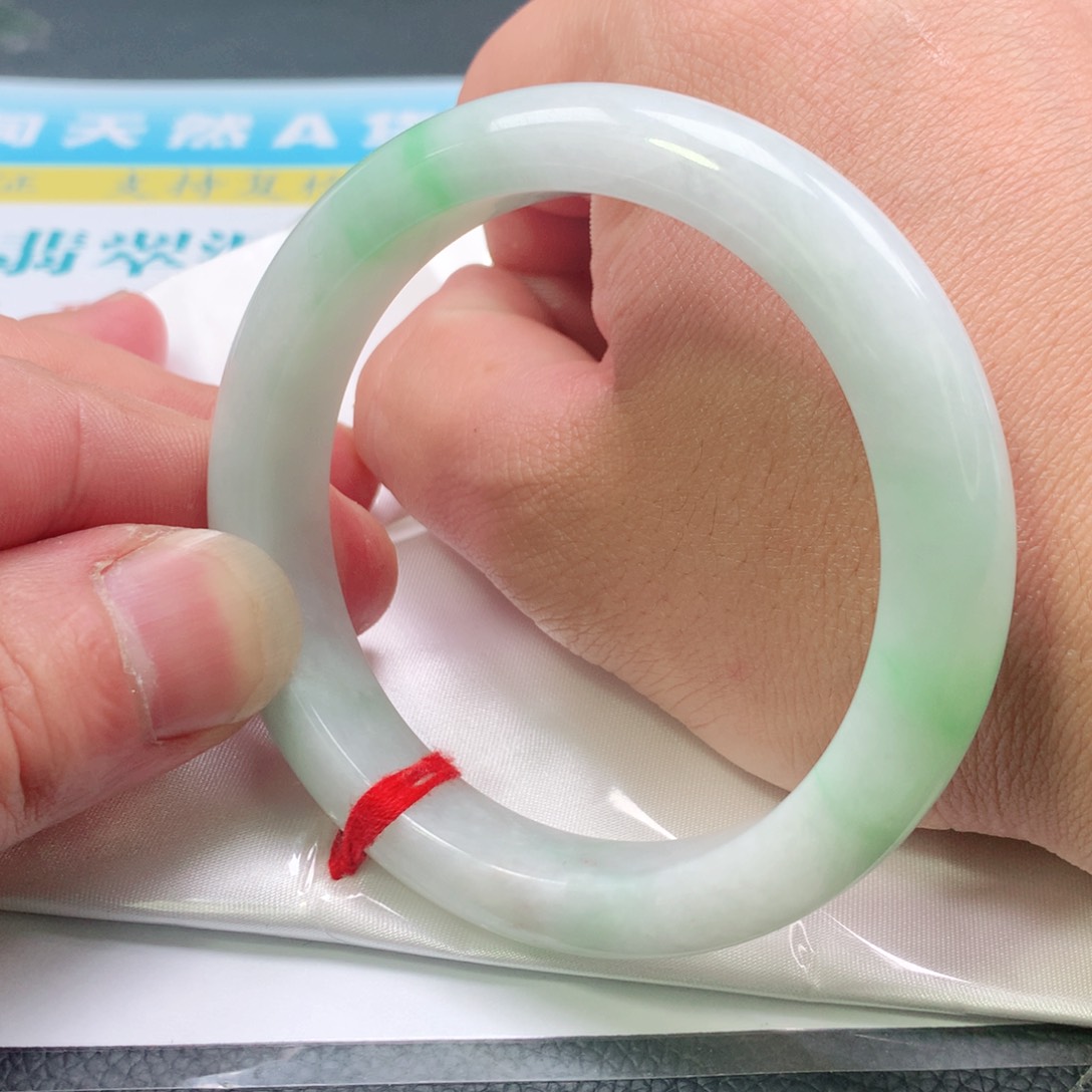 翡翠手镯未镶嵌0585号