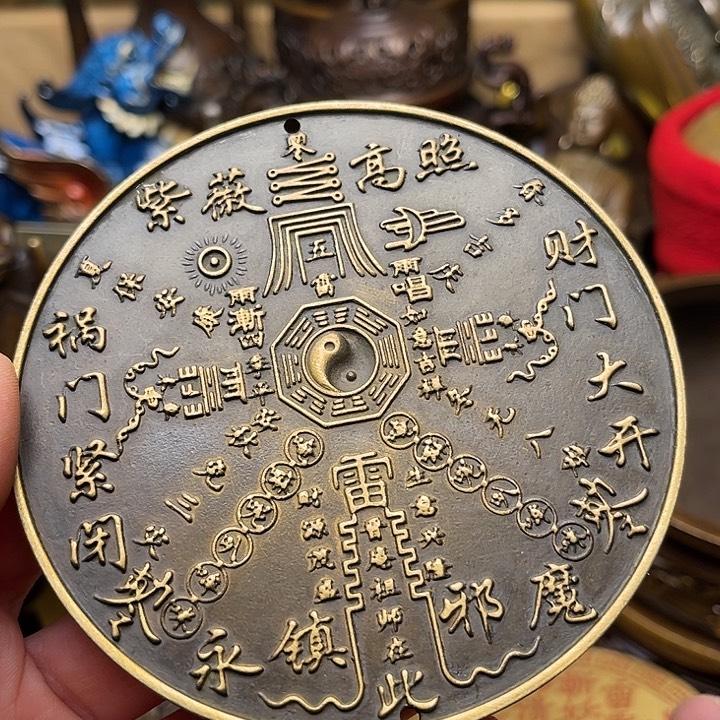 精美铜器批发档口