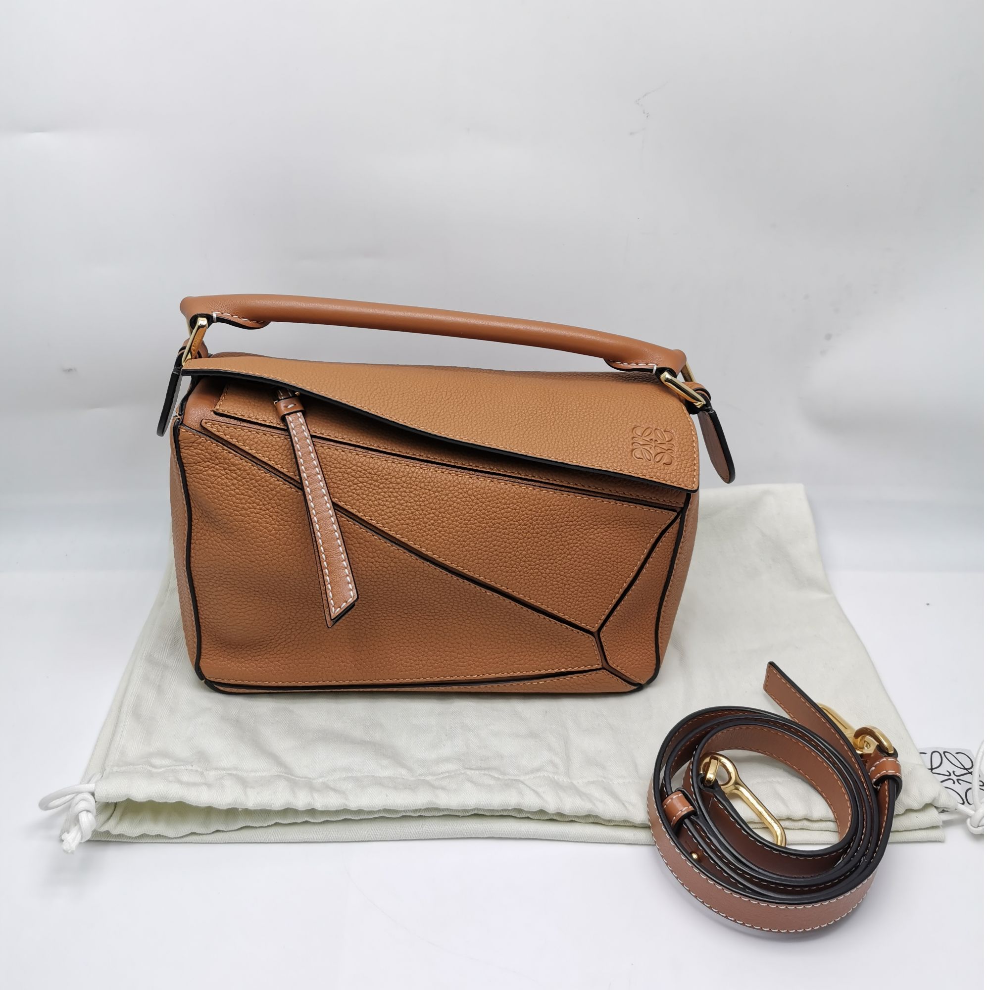 99新 LOEWE/罗意威 80161 罗意威Puzzle几何手提斜挎包