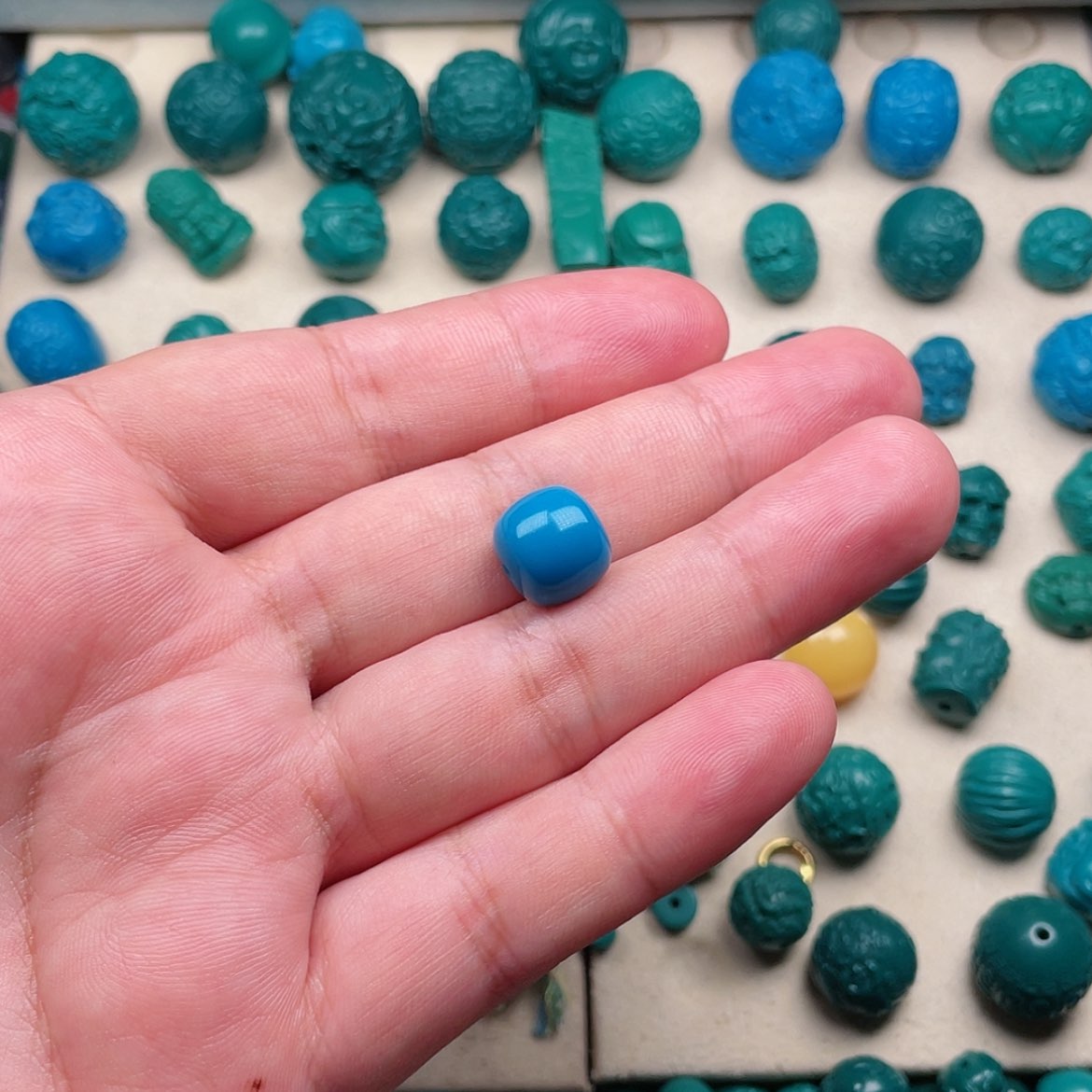 【闪购商品】玻璃颈饰老型12一个