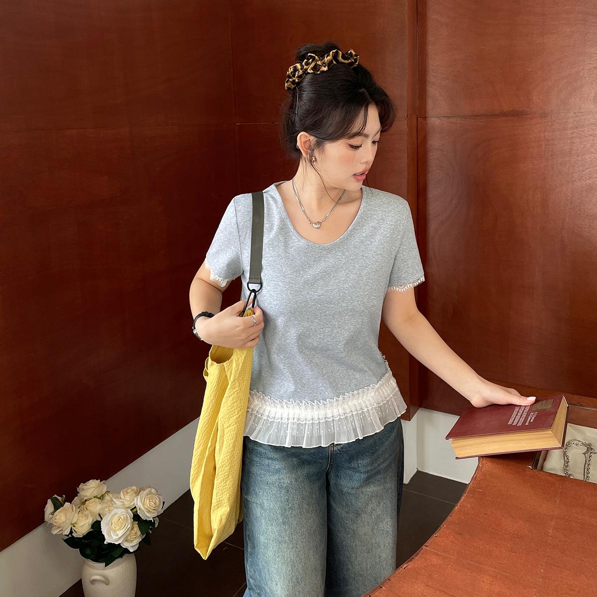 夏季女装2025新款独特绝美短袖小上衣胖mm大码超好看拼接蕾丝t恤