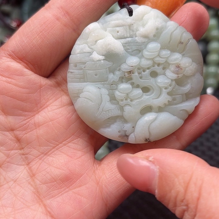 和田玉颈饰未镶嵌