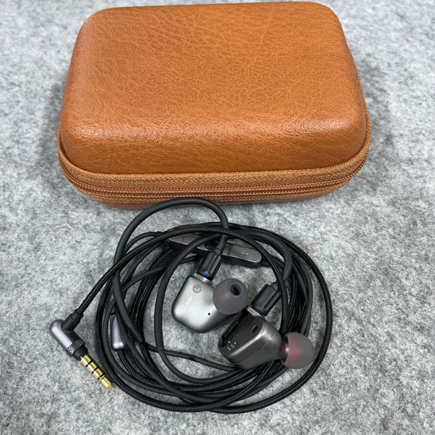 99新  先锋CRV-70 HiFi旗舰电音摇滚重低音发烧一圈两铁有线耳机