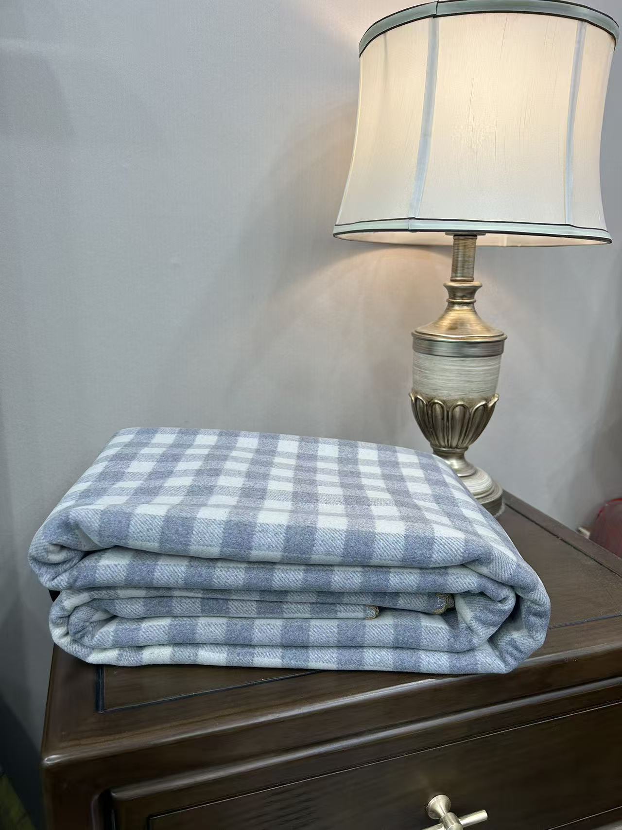 出口外贸高端定制单人绒毯150*200cm