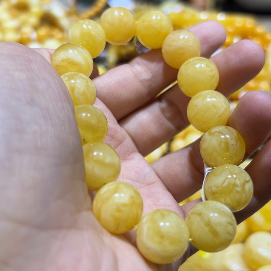 琥珀珠宝奇石未镶嵌