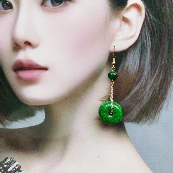石英质玉耳钉合金