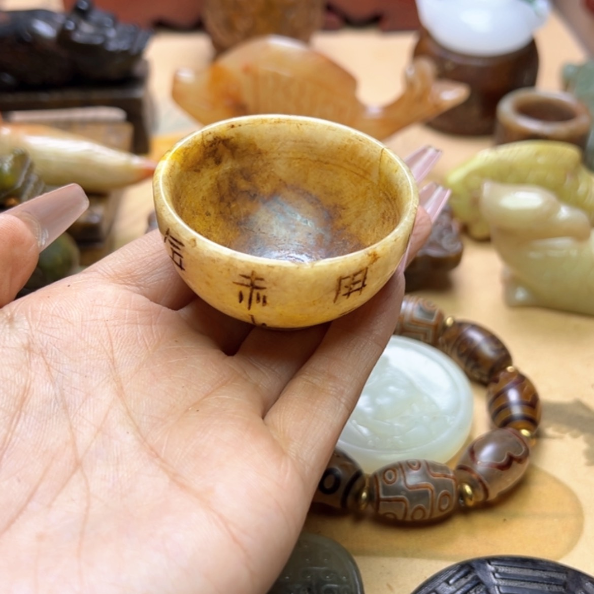 【闪购商品】蛇纹石玉颈饰未镶嵌