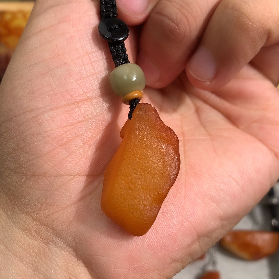 蜜蜡裸石未镶嵌你