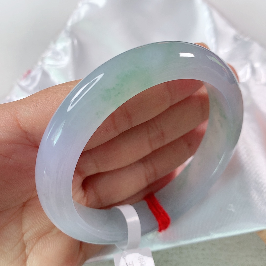 翡翠手镯未镶嵌①①③
