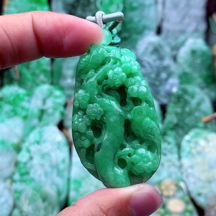 翡翠吊坠(不含链)未镶嵌