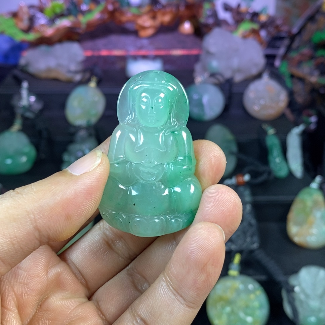 石英质玉（非洲翠）未镶嵌吊坠(不含链)