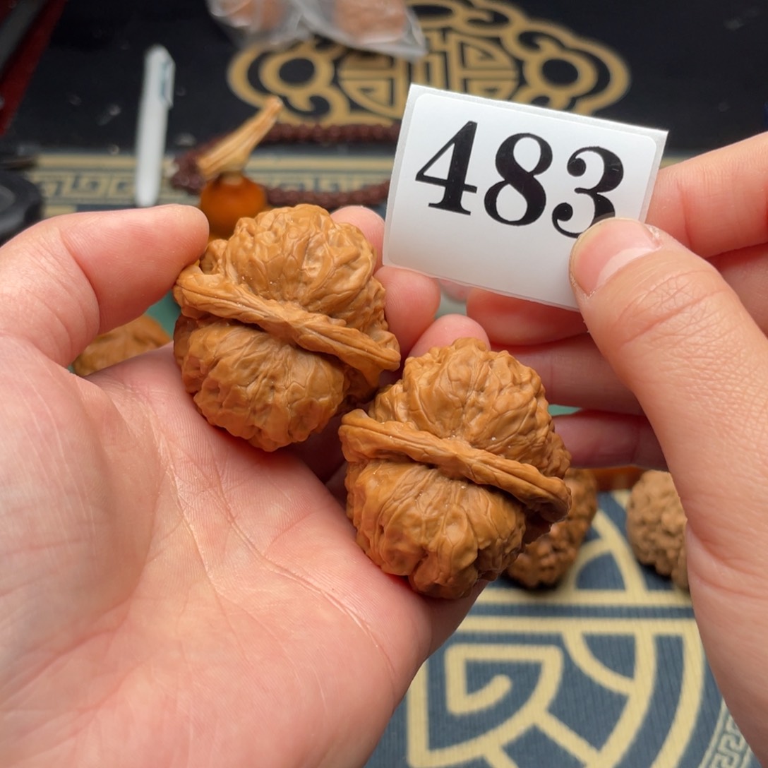文玩核桃吊坠40蛤蟆头483号
