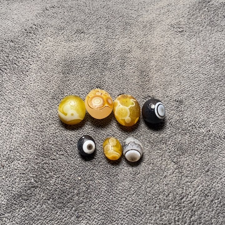 奋***力玛瑙/玉髓未镶嵌珠宝奇石