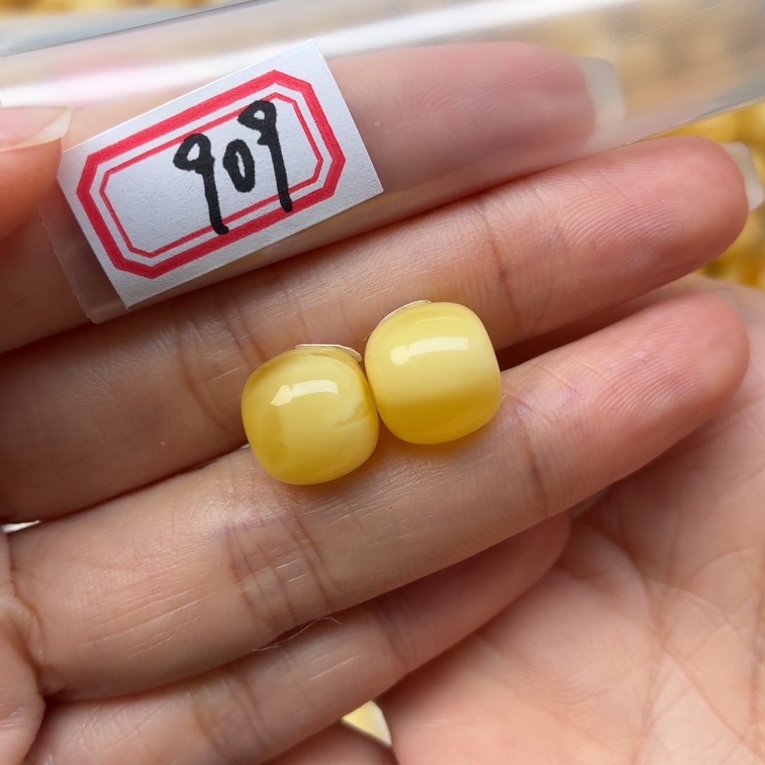 灵***玩蜜蜡未镶嵌裸石蜜蜡