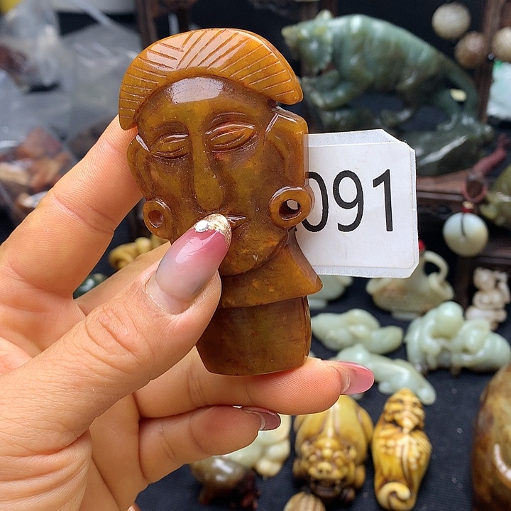 和田玉未镶嵌车挂