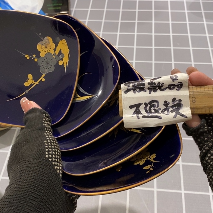 这样我也不敢再打扰她