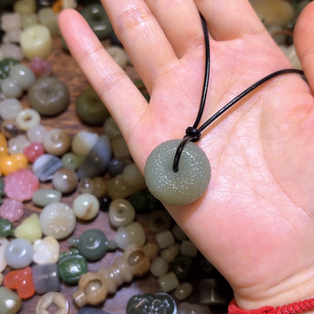 未镶嵌和田玉珠宝半成品