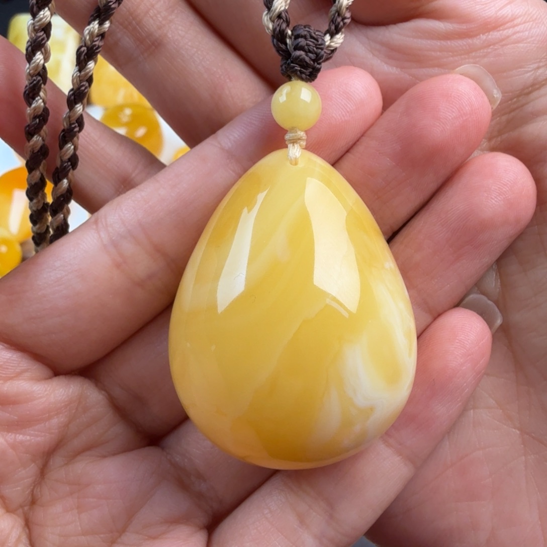 琥珀未镶嵌颈饰纯天然琥珀蜜蜡无优化