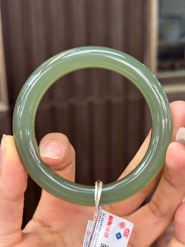 062127WT和田玉青海料湖水绿手镯 约59.6圈口 62.67g