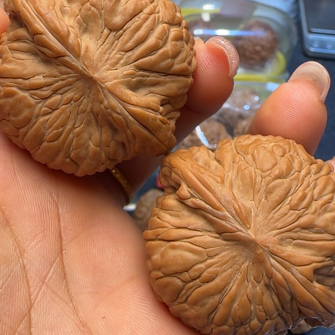 文玩核桃吊坠46全品平谷泥鳅背