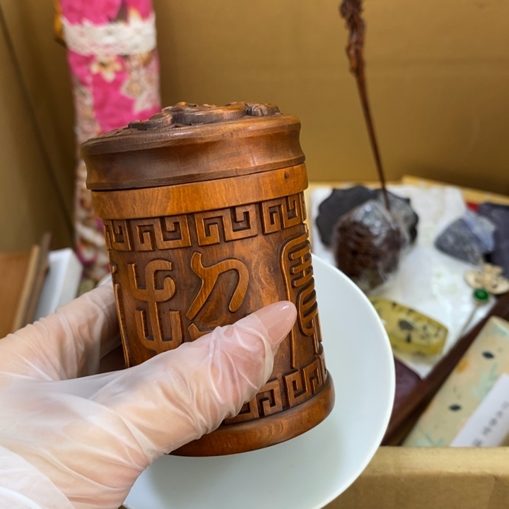 瓷片明*逸哦哦哦哦哦哦哦哦哦