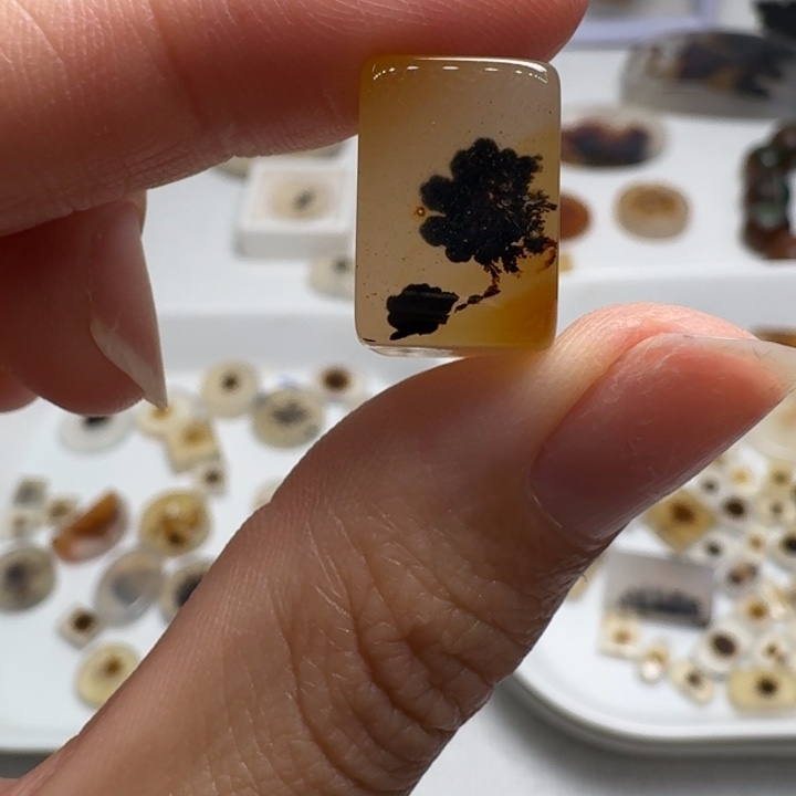 玛瑙/玉髓未镶嵌摆件