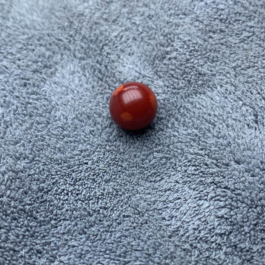 南红玛瑙珠子未镶嵌沈**?