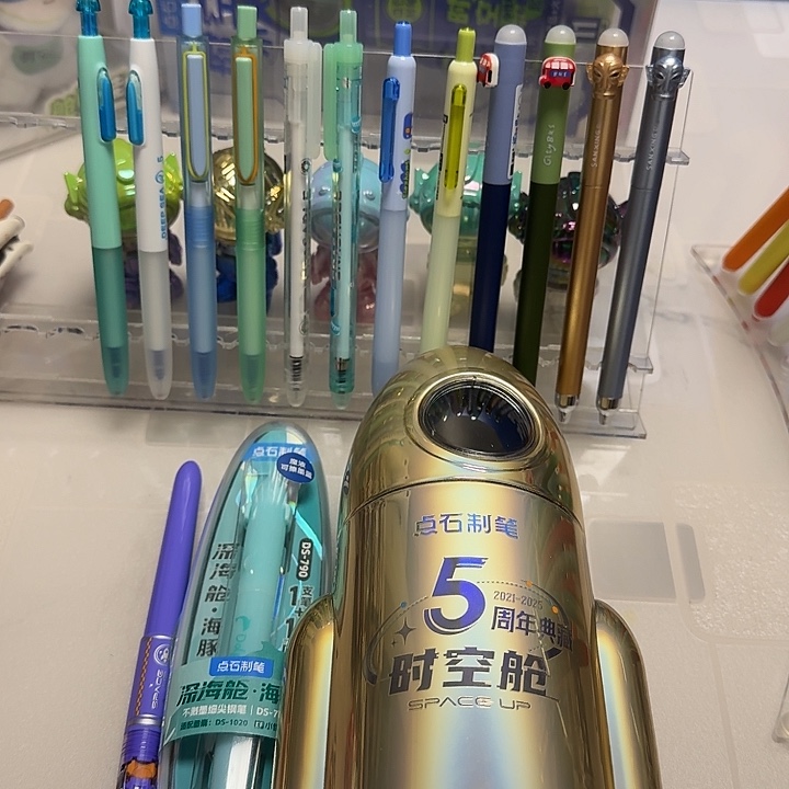 点石可擦笔蓝色12支发射号白色一个海豚绿色一个要可擦蓝送一个墨