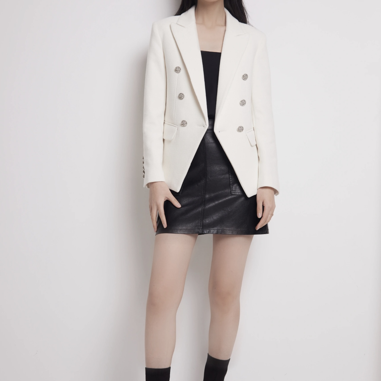 Balmain/巴尔曼 bk148 SS22双排扣银扣西装外套 38码