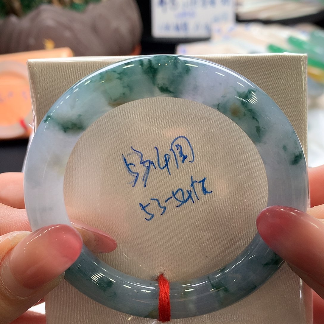 翡翠手镯未镶嵌53.4圆