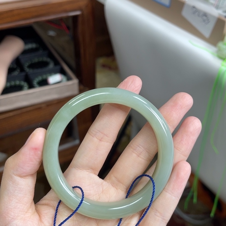 和田玉未镶嵌手镯57