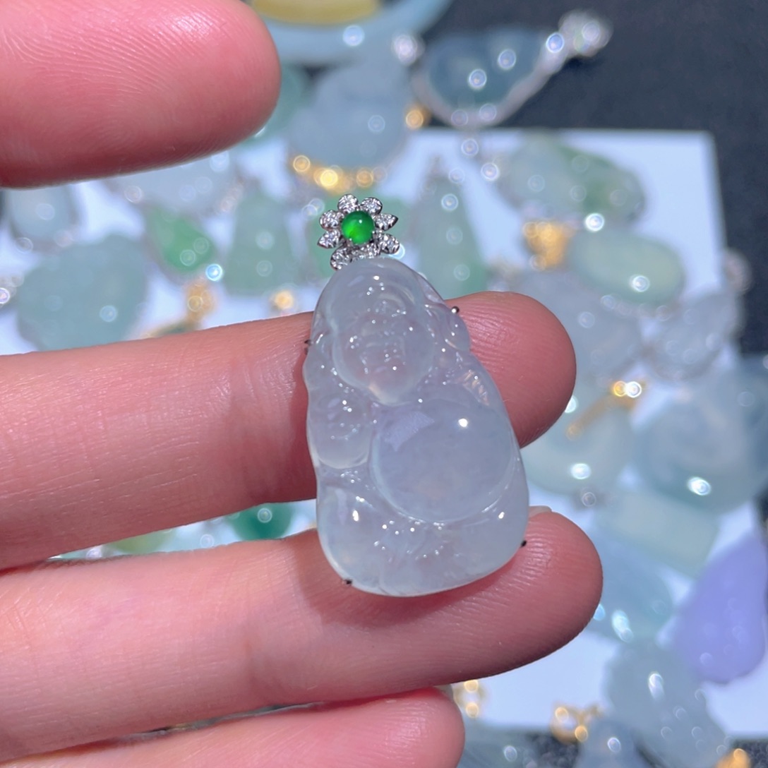 翡翠颈饰18K金镶嵌翡翠