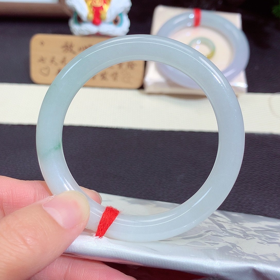 翡翠未镶嵌手镯603