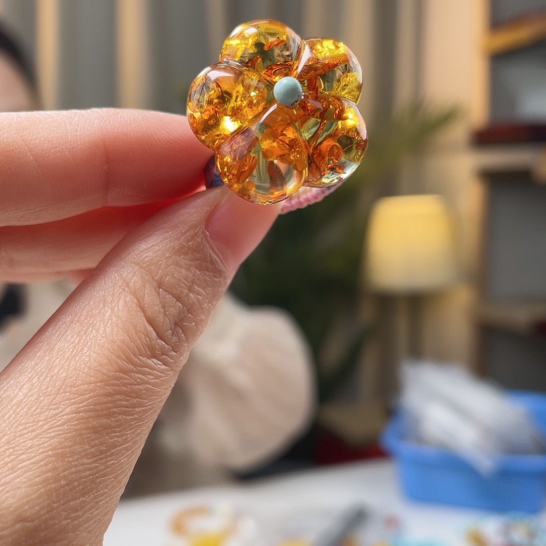 琥珀裸石未镶嵌琥珀戒指