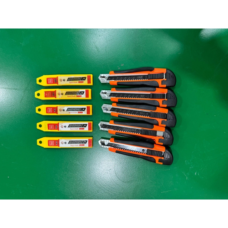 美工刀组合装5个刀架+5盒刀片