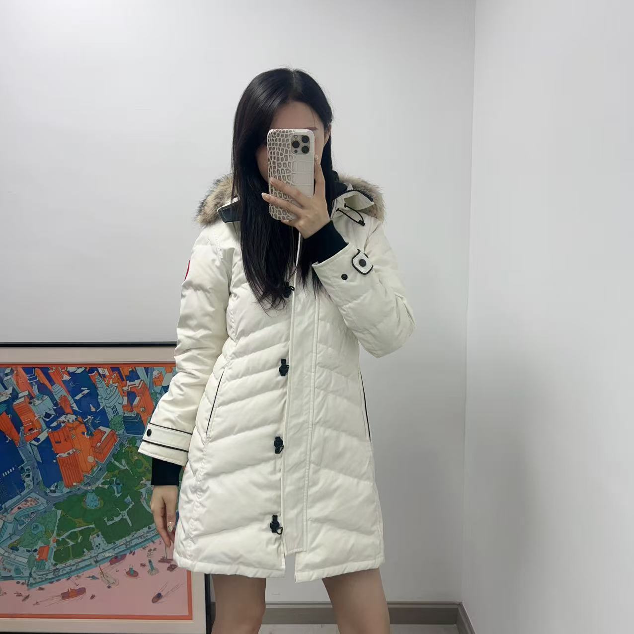 95新 CANADA GOOSE 白色连帽毛领羽绒服S码A级/251205ZWHTL07