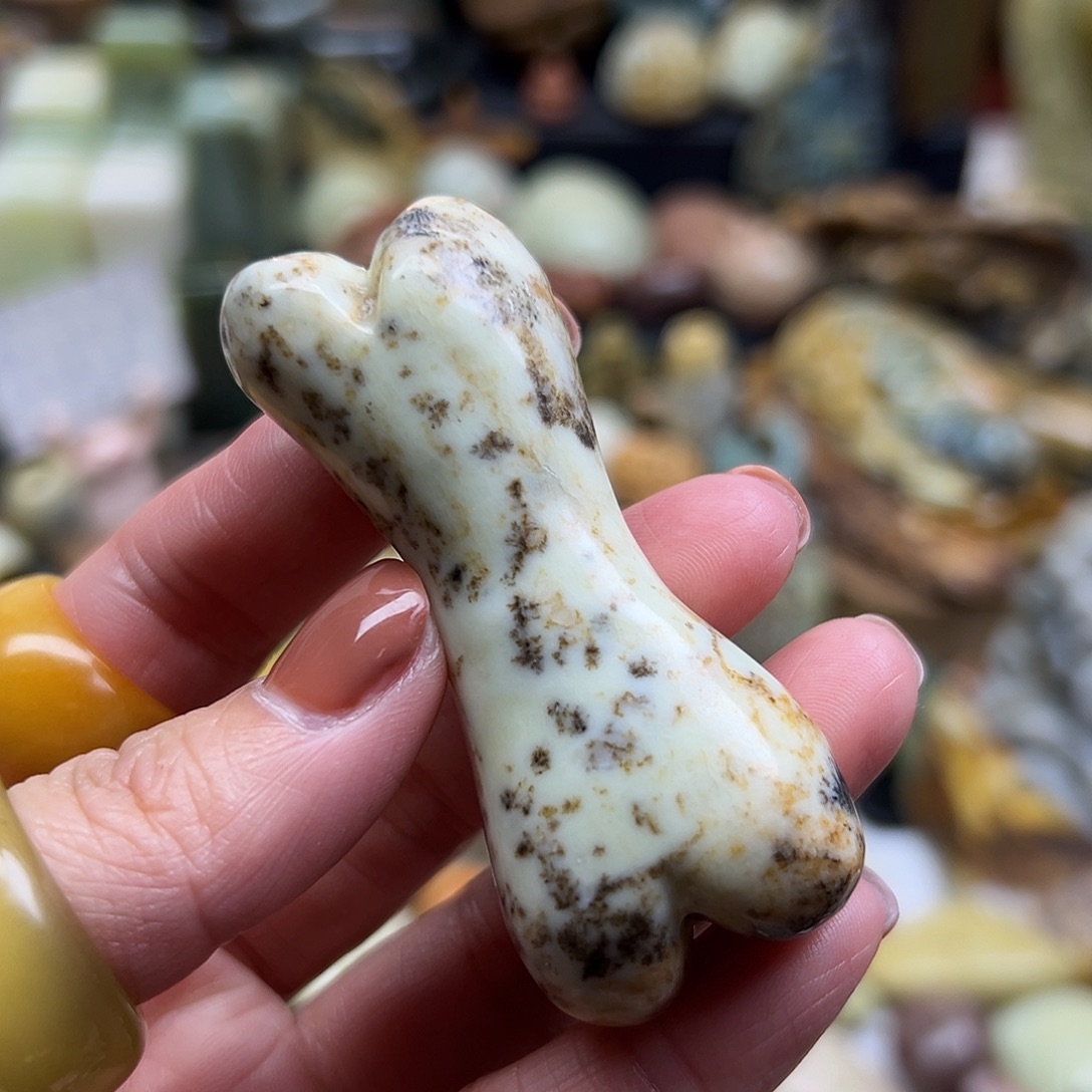 岫玉未镶嵌颈饰辽阳水草骨头手玩有瑕