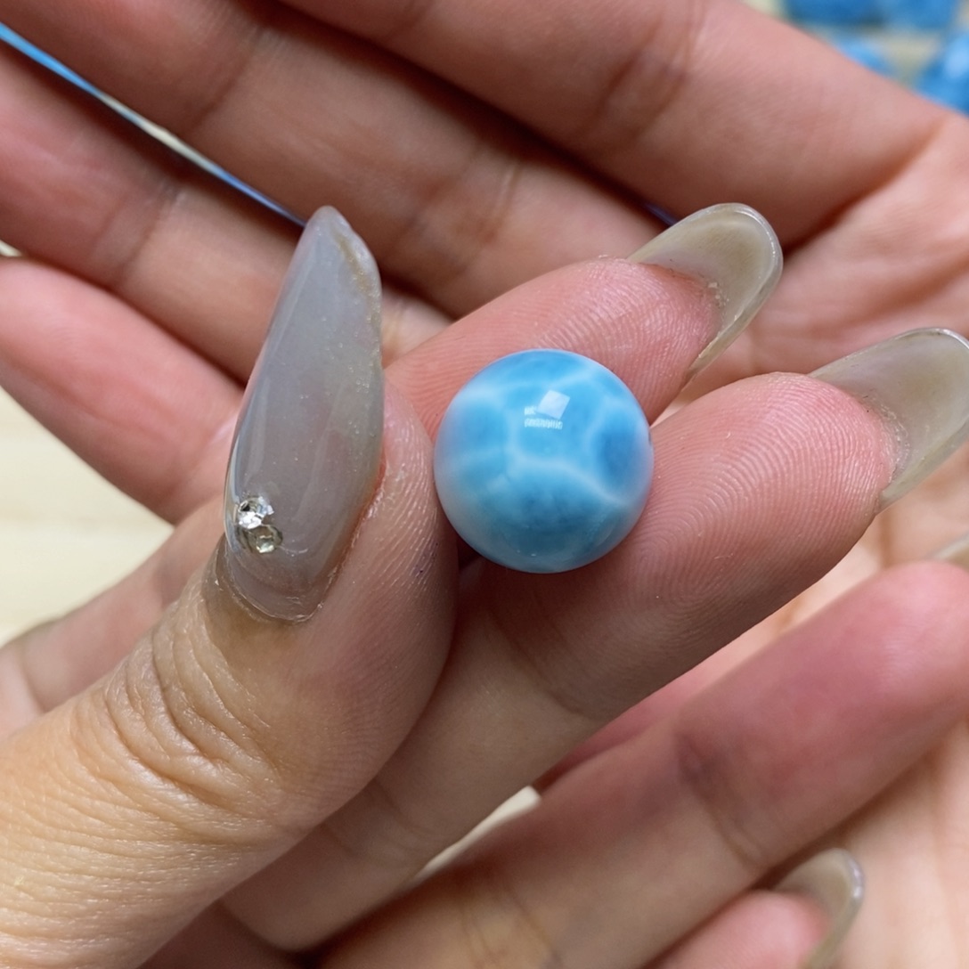 清***月针钠钙石（海纹石）未镶嵌颈饰