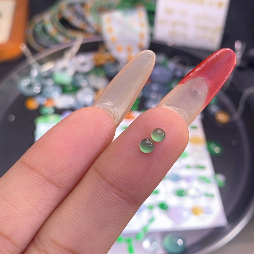 【闪购商品】翡翠挂件未镶嵌蛋