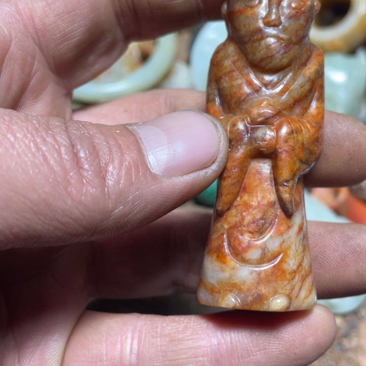 共***光和田玉（糖玉）未镶嵌颈饰