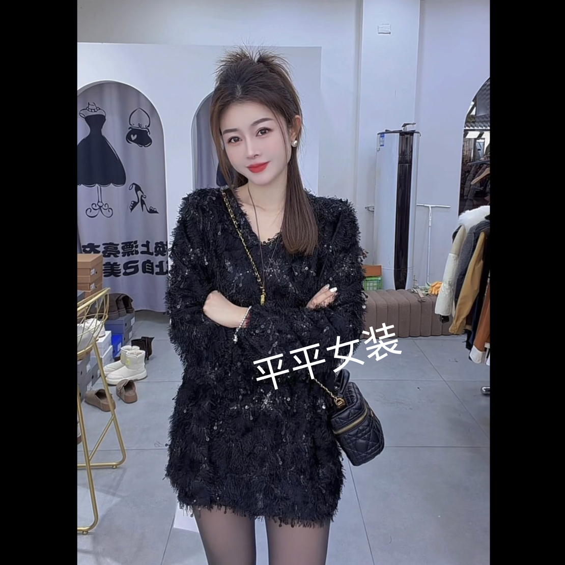 炫彩阁7002【中长款流影星尘高级重工亮片新款上衣】