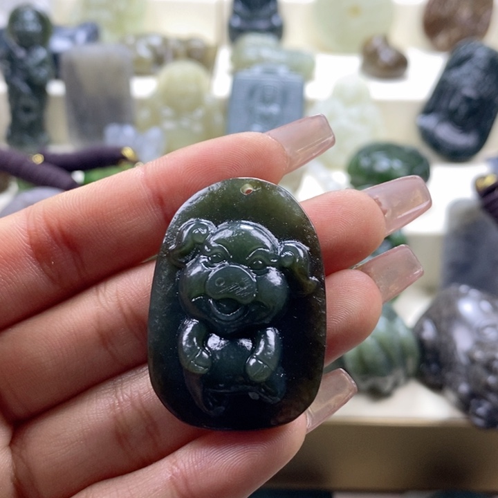 和田玉颈饰未镶嵌