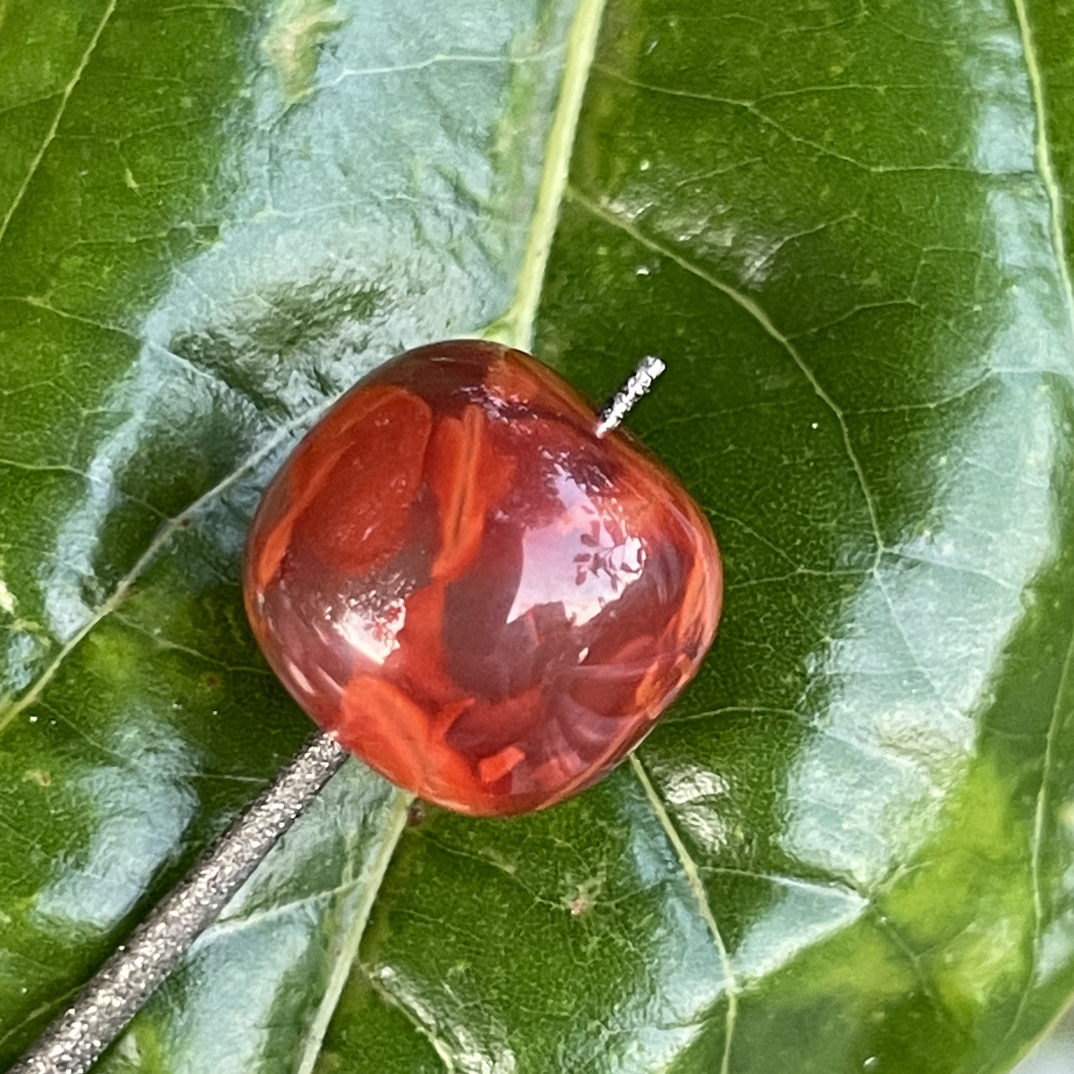 南红老型珠配饰单珠尺寸12x11mm颜色红润含玫瑰红火焰纹