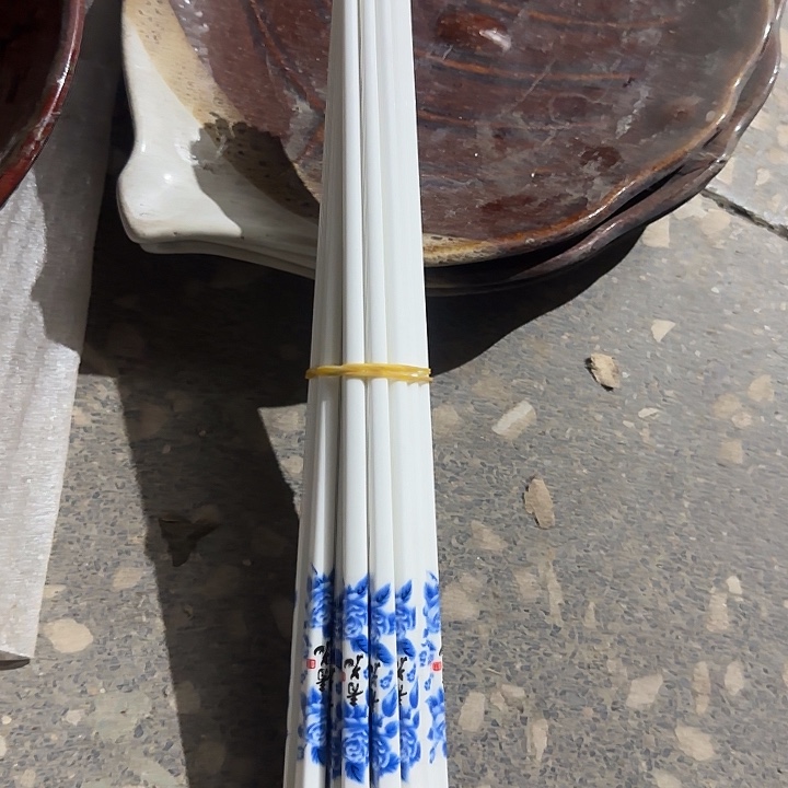 瓷片摆件陶瓷盘子碗啥都有